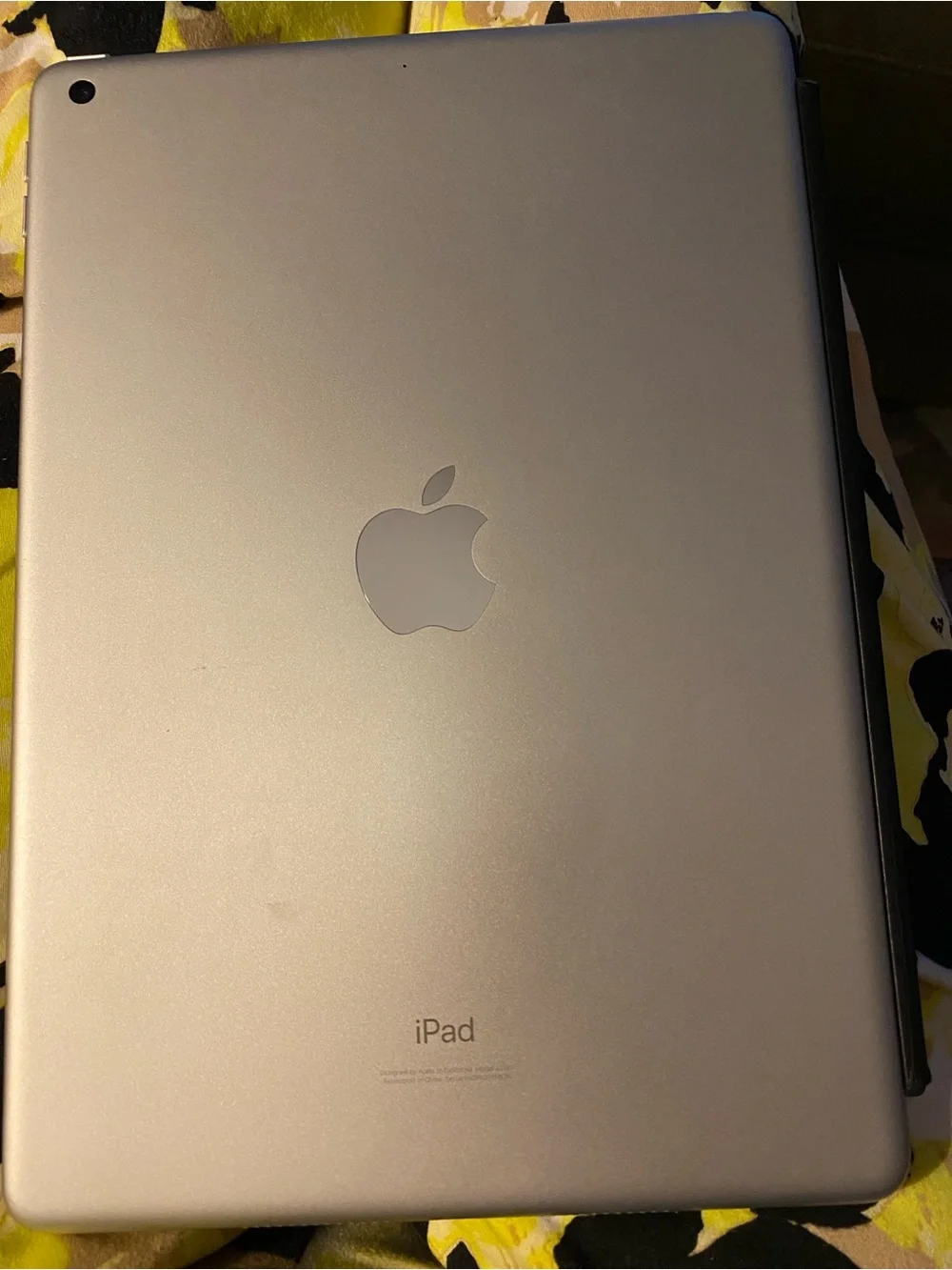 Apple IPad 7th generation, 32 GB, Home Button. Replaced by AppleCare 6 mo agoEUC